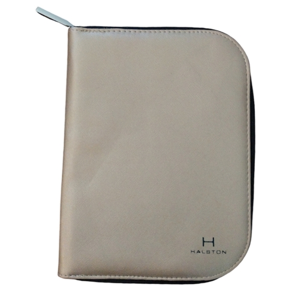 HALSTON Zip Jewelry Travel Case, Gold Metallic Color w/ Black Interior, NWOT - Picture 1 of 8